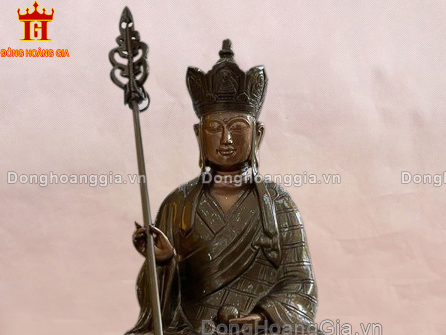 Nguyên liệu đúc tượng Địa Tạng là đồng vàng nguyên chất loại I